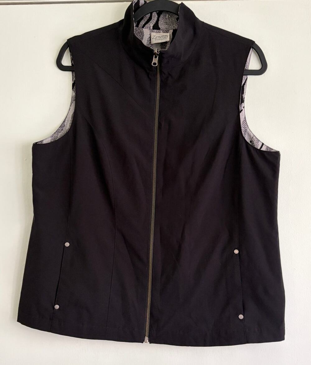 Chicos Zenergy Reversible Vest Womens Size  2 Black White Zebra Full Zip